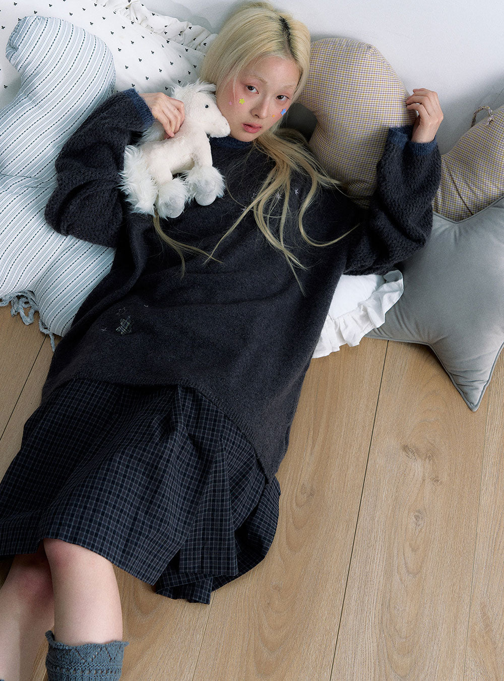 Star Patch Knit Top
