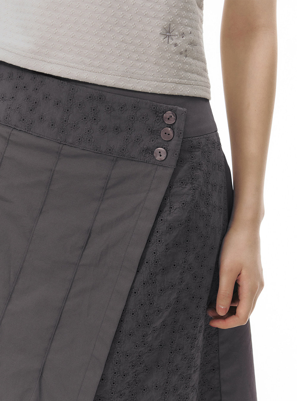 Embroidered Panel Pleated Skirt