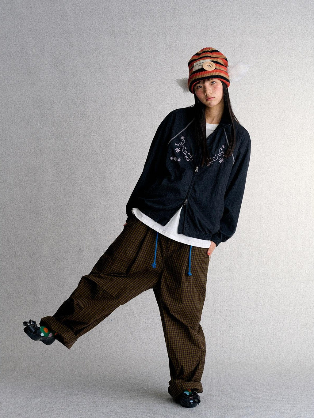Embroidered Cropped Stand Collar Zip Up Women's Polyester Windbreakers