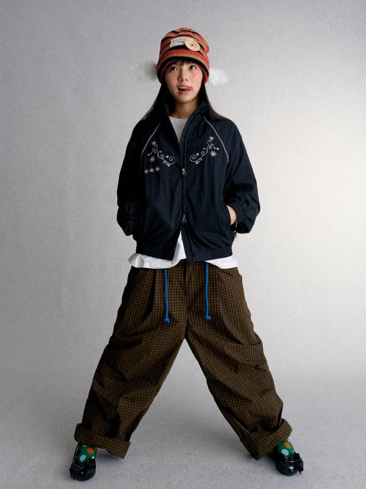 Embroidered Cropped Stand Collar Zip Up Women's Polyester Windbreakers