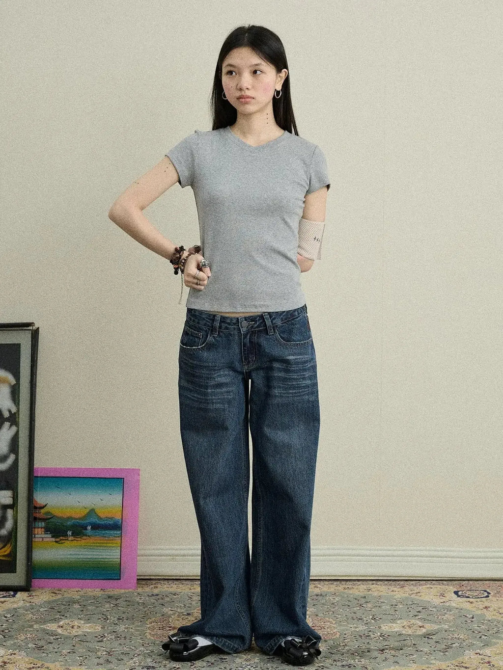 Jelly V-Neck Stretch Tee