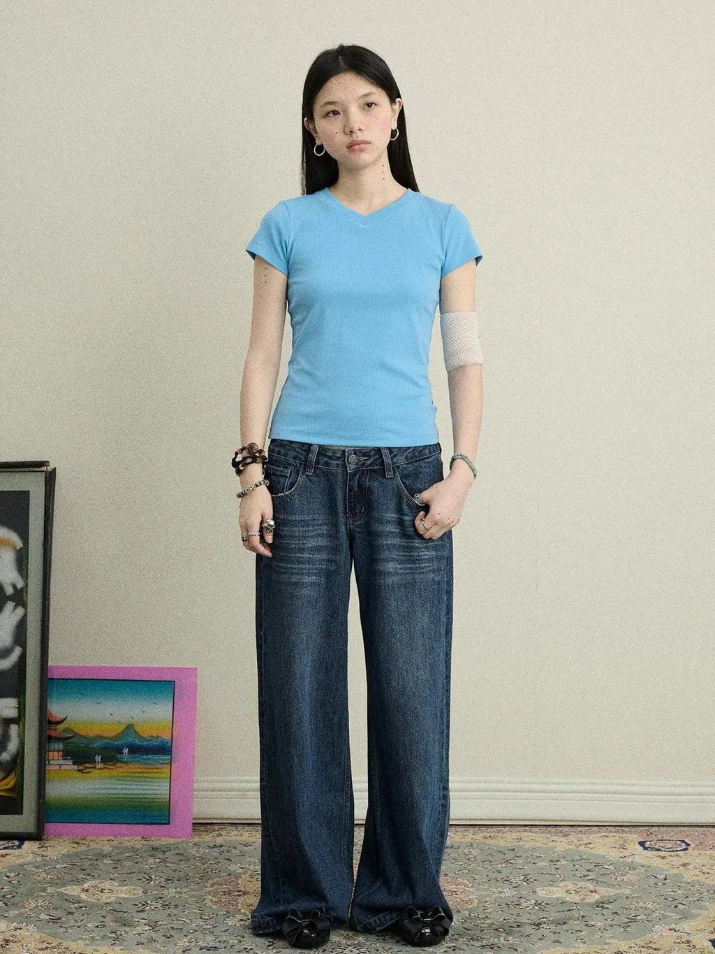 Jelly V-Neck Stretch Tee
