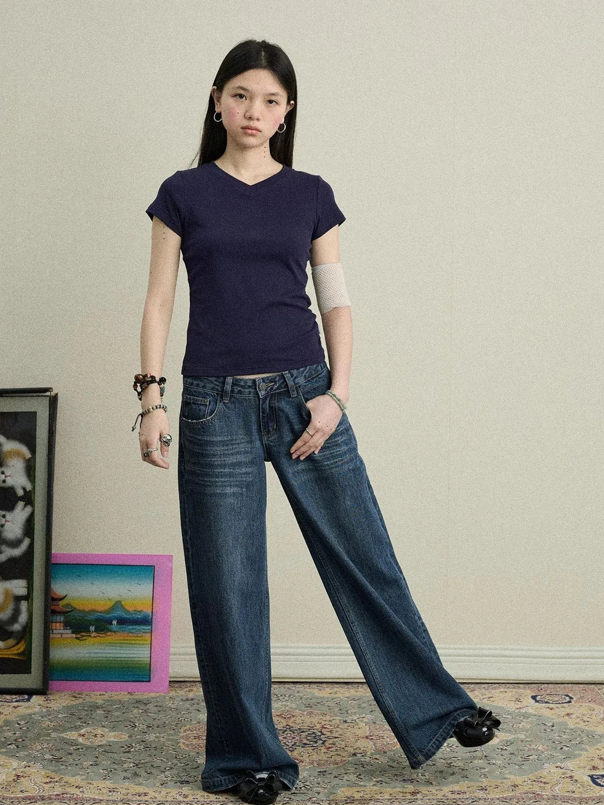 Jelly V-Neck Stretch Tee