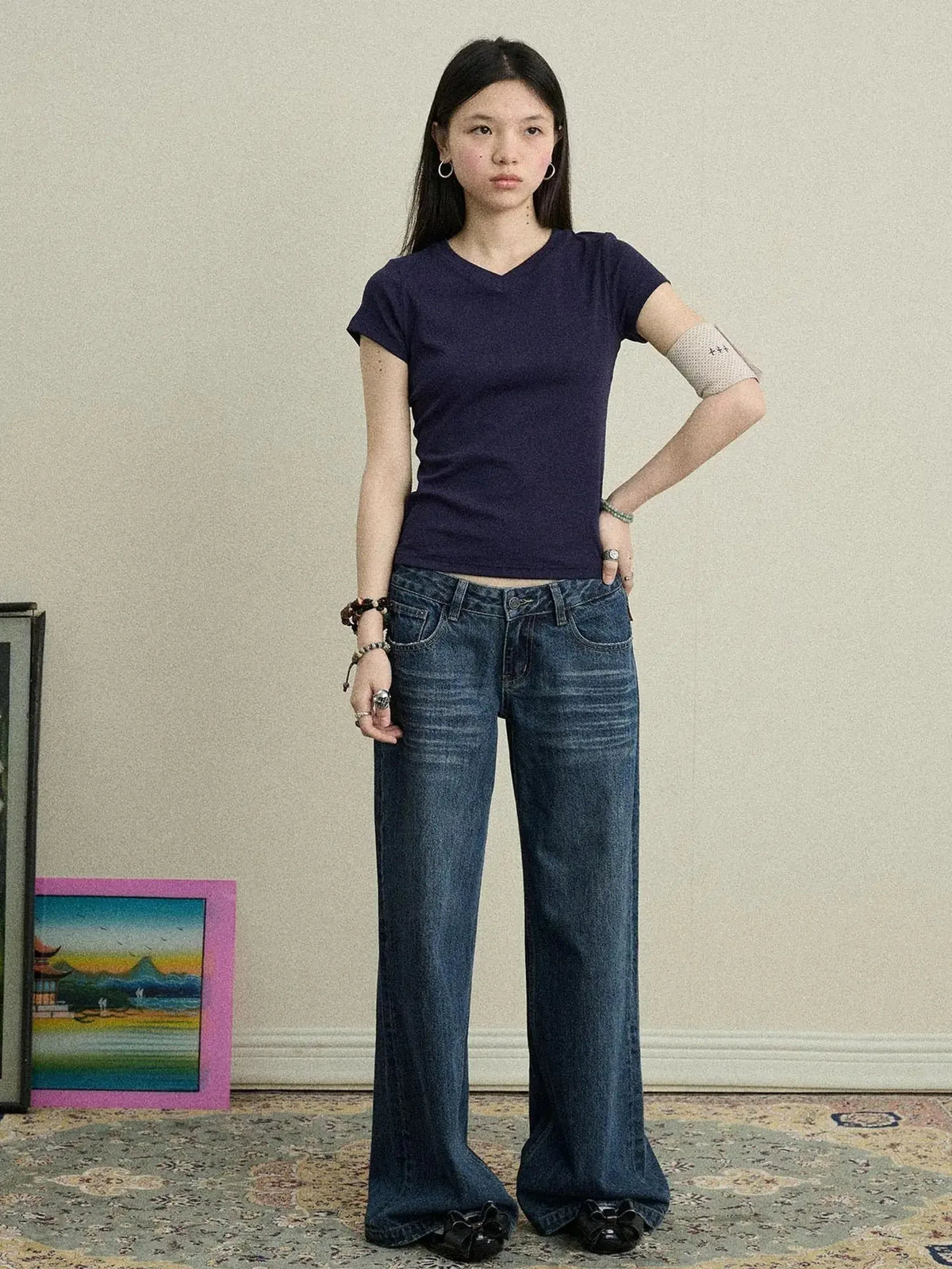 Jelly V-Neck Stretch Tee