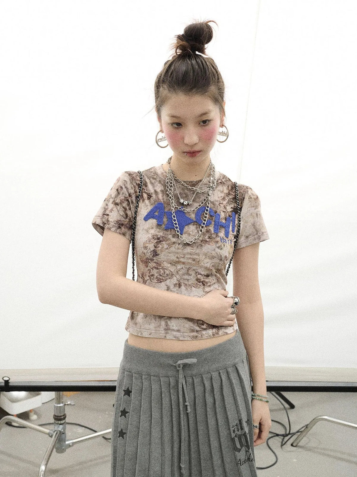 Pinecone Velvet Tee Retro Print Slim Fit Short Sleeve