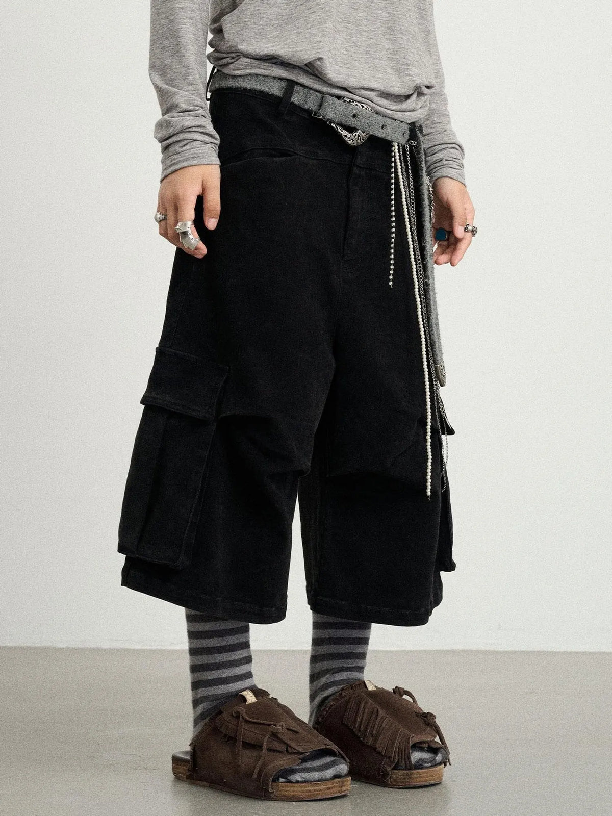 Stretch Washed Cotton Cargo Capri Pants