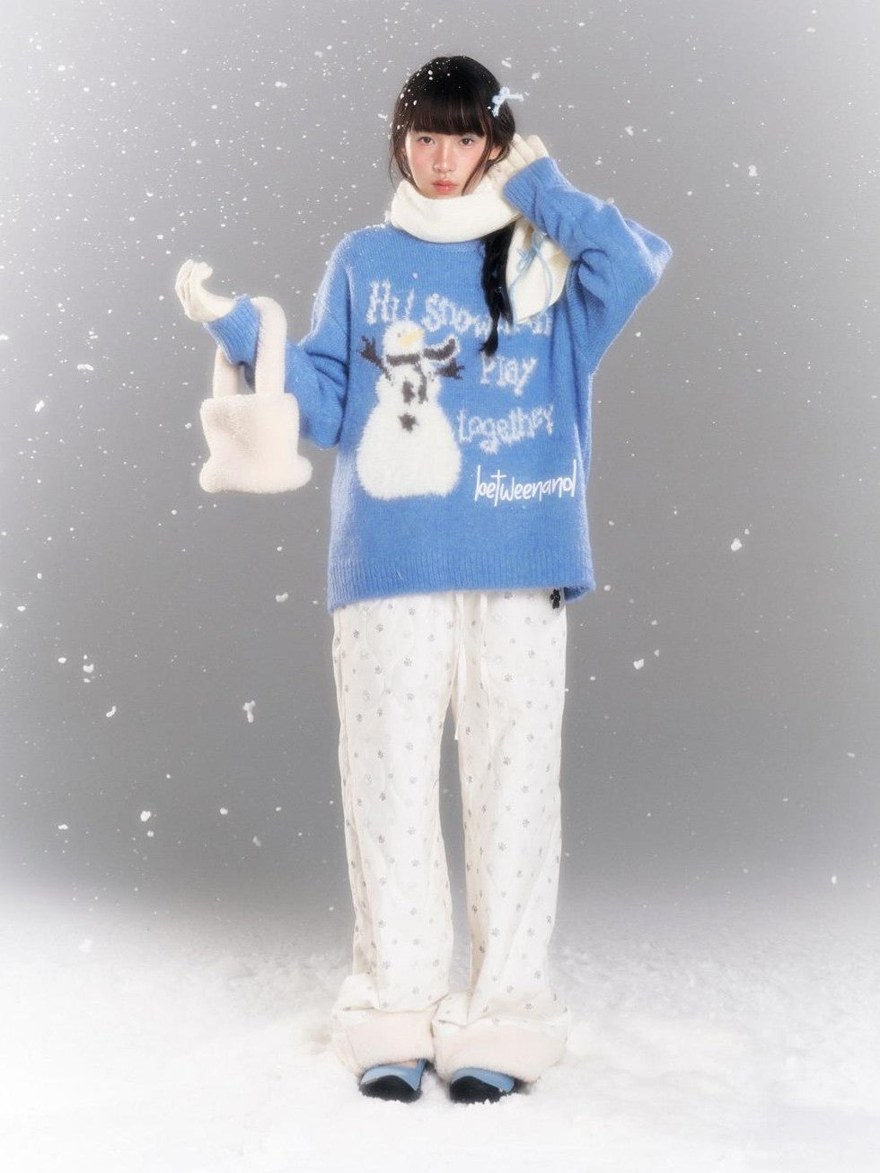 Blue Snowman Print Cozy Loose Women's Acrylic Wool Blend Sweaters