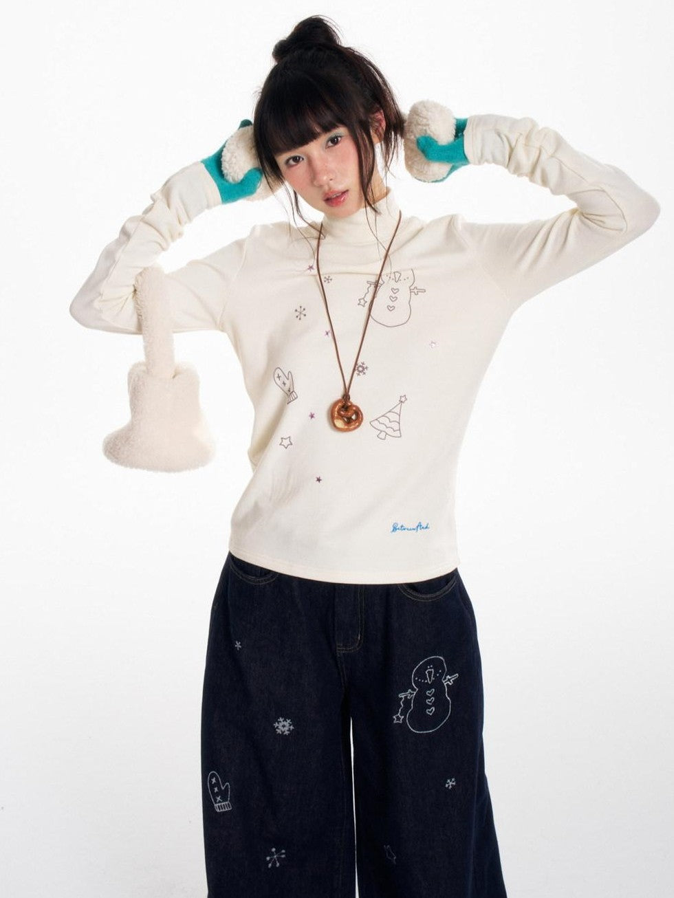 Soft Beaded Letter Print Mock Neck Women's Viscose Blend Long Sleeve T-shirts
