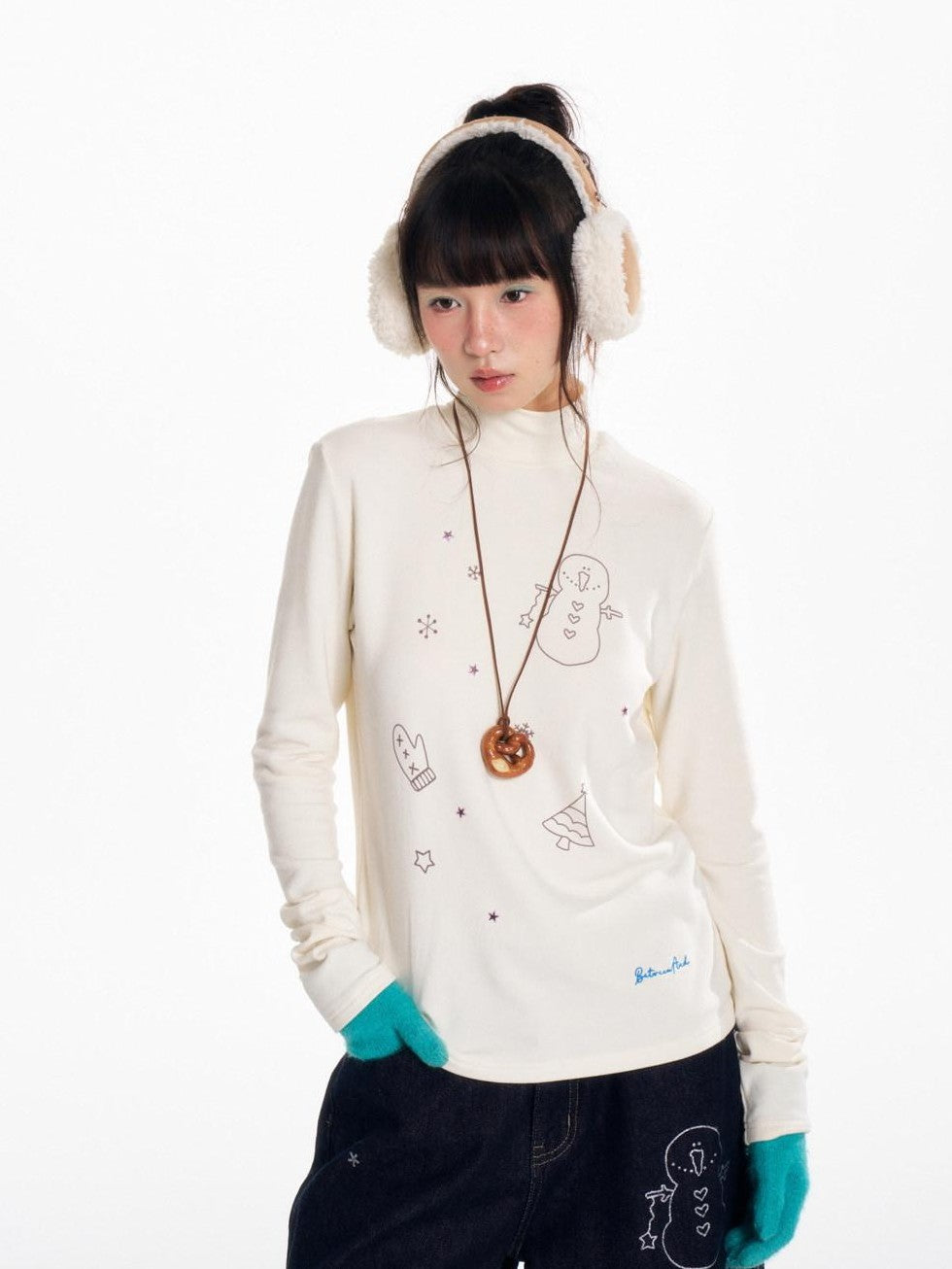 Soft Beaded Letter Print Mock Neck Women's Viscose Blend Long Sleeve T-shirts