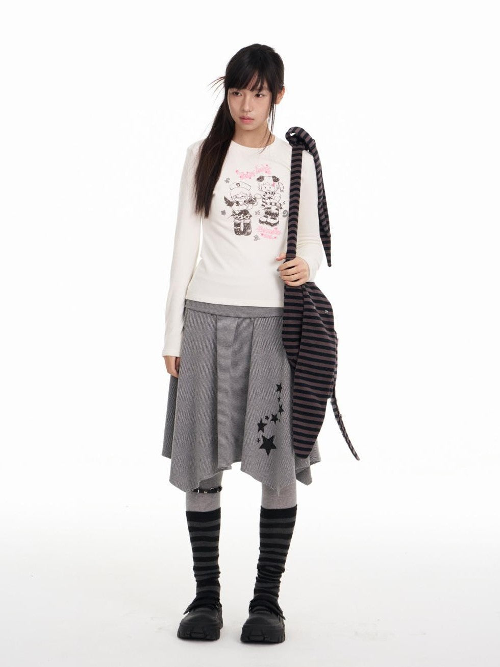 Straight Cut Crew Neck Puff Print Women's Viscose Blend Long Sleeve T-shirts