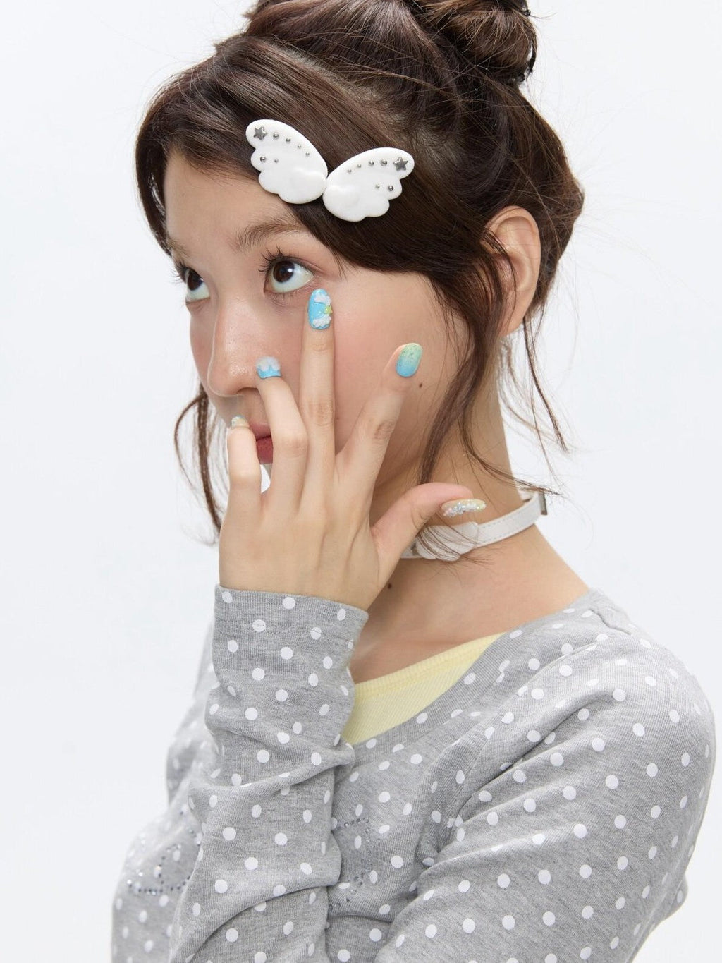 White Cloud Wing Flocked Side Fringe Women's Resin Hair Clips