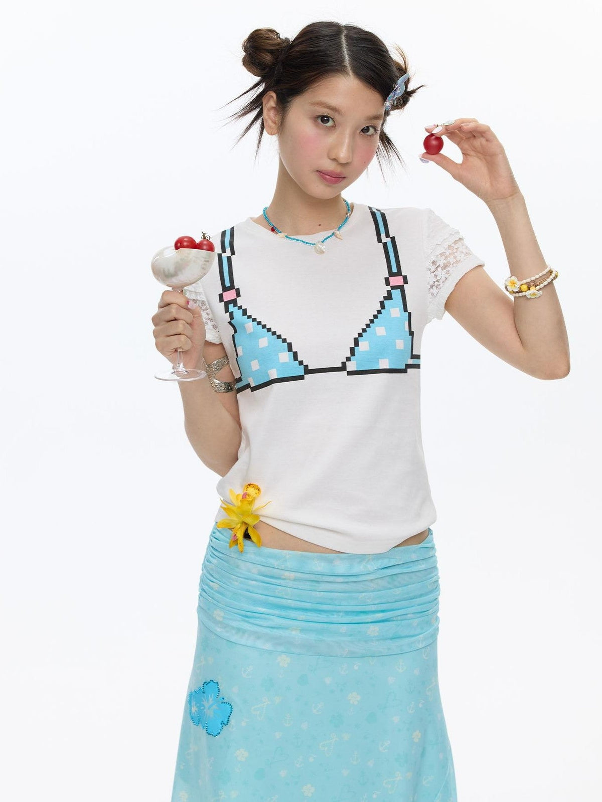 White Pixel Bead Doodle Print Women's Cotton Blend Short Sleeve T-shirts