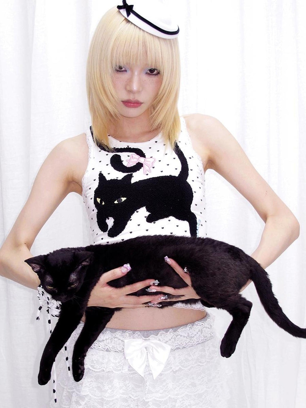 Embroidered Black Cat Heart Print Vest