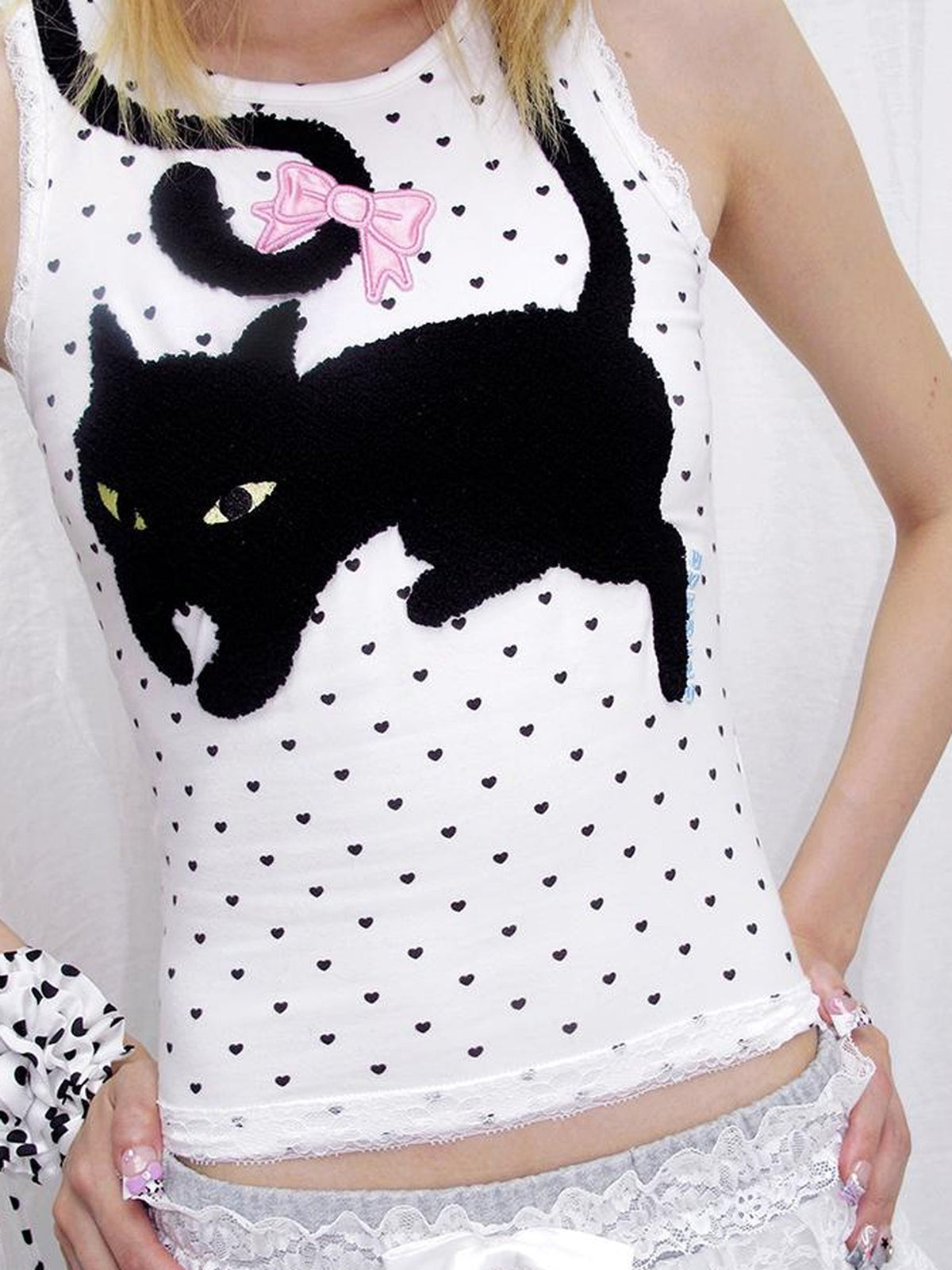 Embroidered Black Cat Heart Print Vest