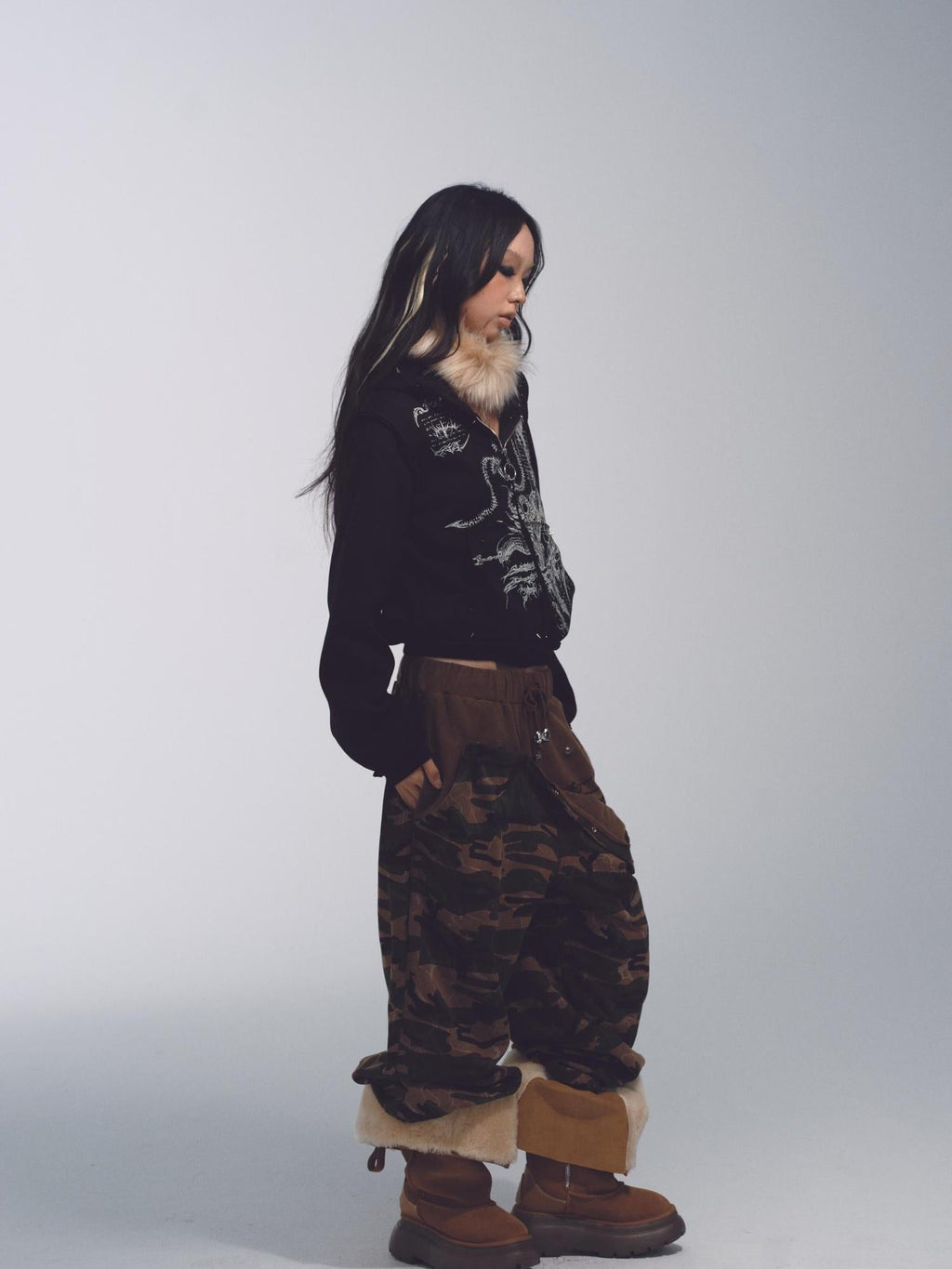 Deformed Camo Low Waist Sweatpants Loose Fit Stretch Print