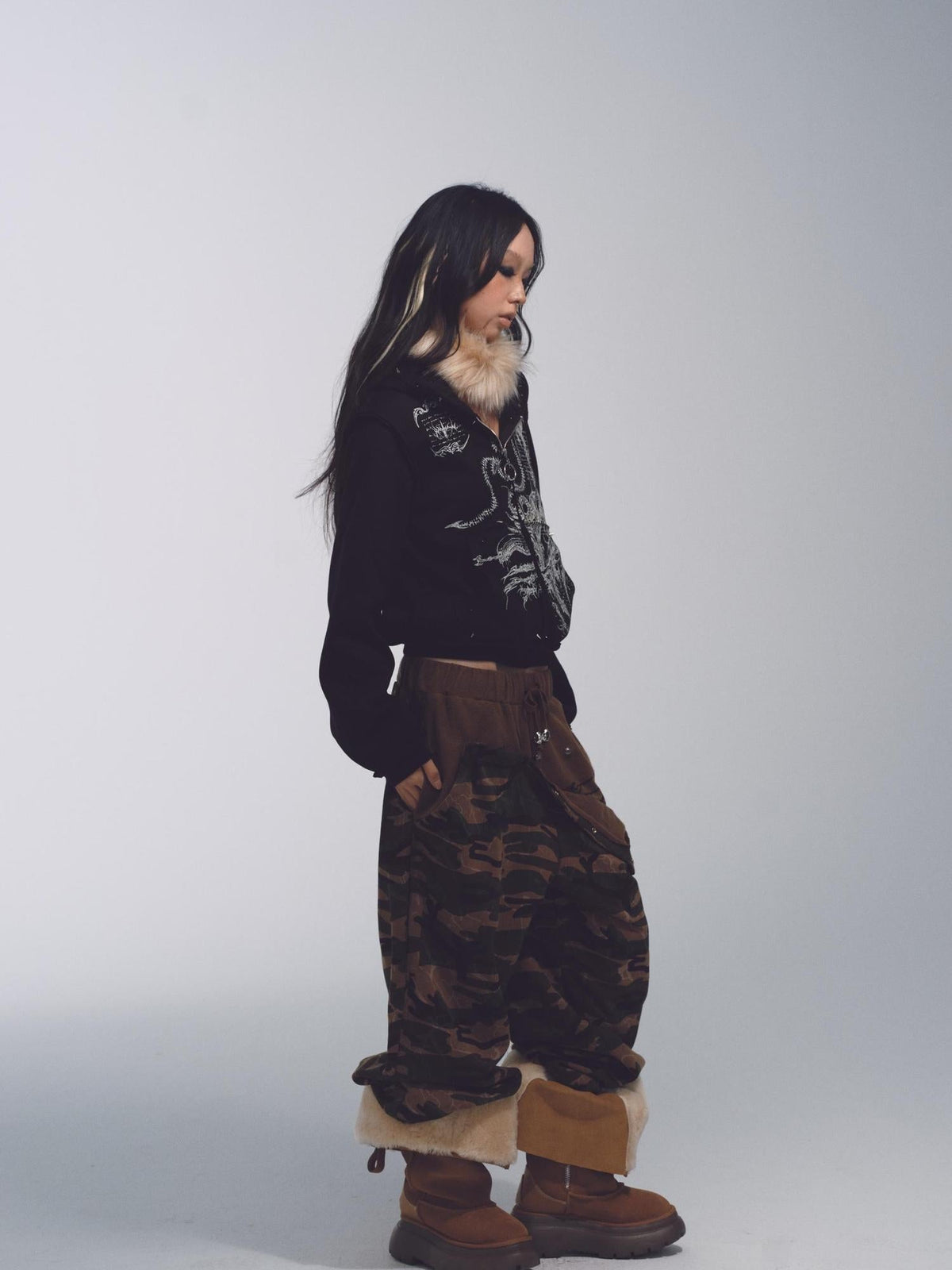 Deformed Camo Low Waist Sweatpants Loose Fit Stretch Print