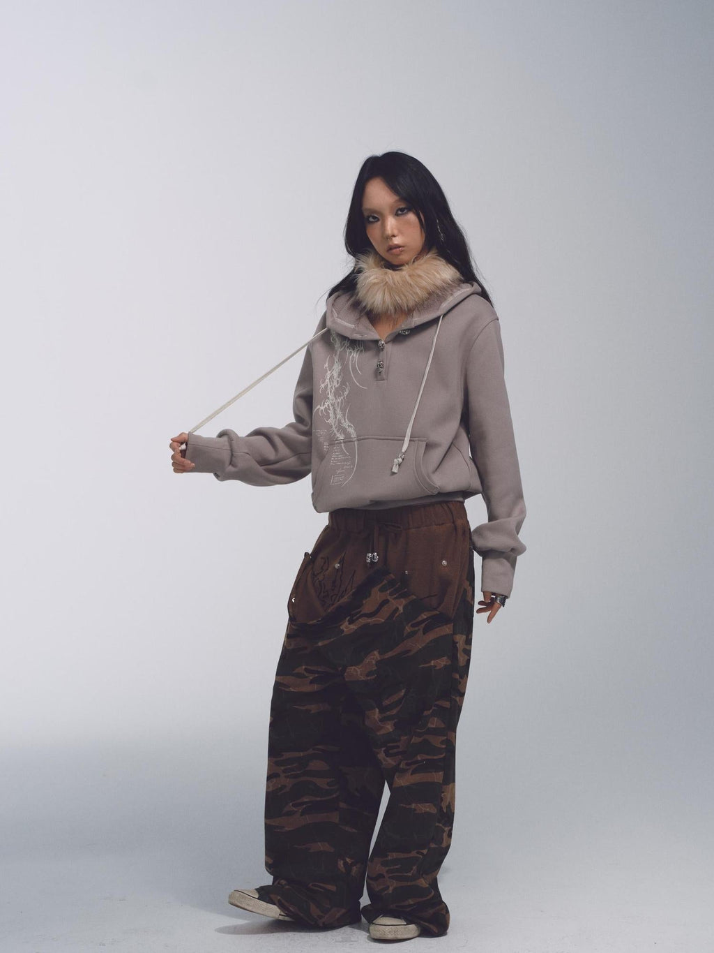 Deformed Camo Low Waist Sweatpants Loose Fit Stretch Print