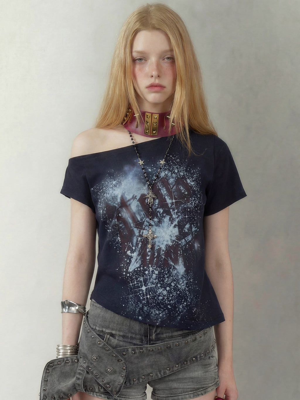 Black Star Print Asymmetric Waist Slimming Women's Cotton Off-shoulder T-shirts