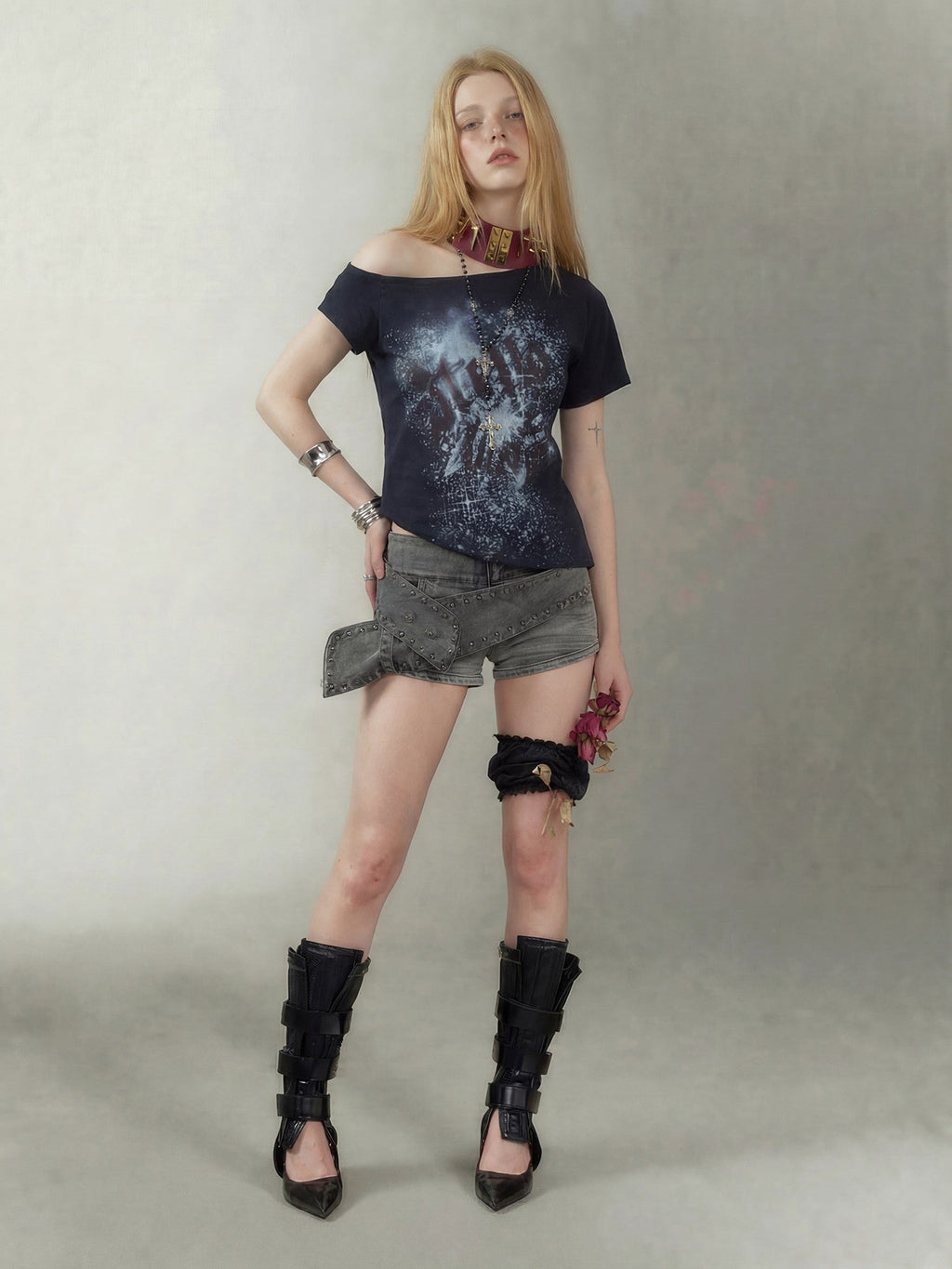 Black Star Print Asymmetric Waist Slimming Women's Cotton Off-shoulder T-shirts