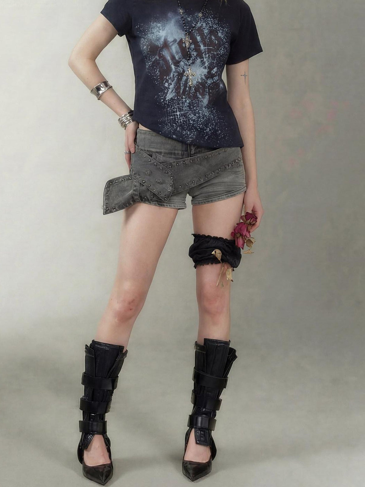 Black Star Print Asymmetric Waist Slimming Women's Cotton Off-shoulder T-shirts