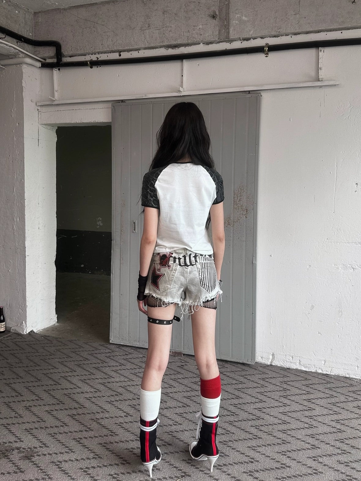 Durable Denim Low Waist Zipper Light Wash Dirty White Young Women Mini Skirt