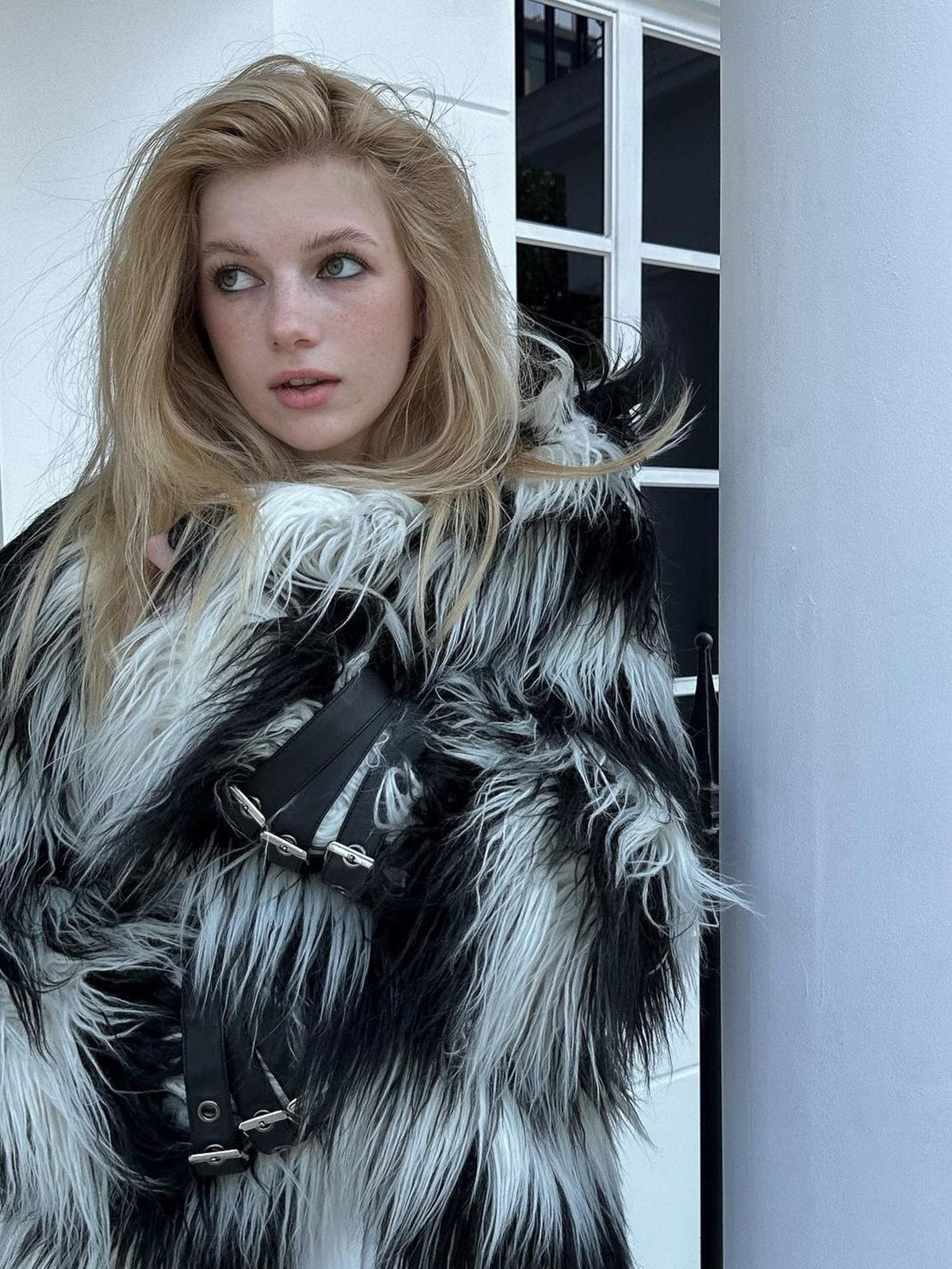 Faux Fur Trim Black White Striped Street Single Breasted Two Button Women Coat