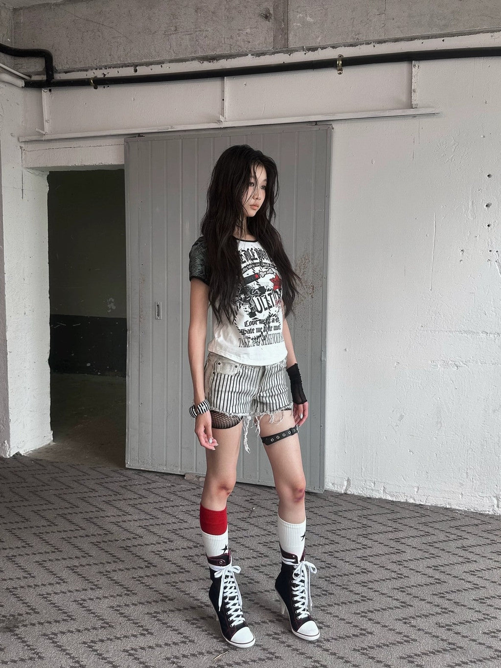 Printed Cropped Sexy Youth Round Neck Cotton Spandex Women Black Gray T-Shirt
