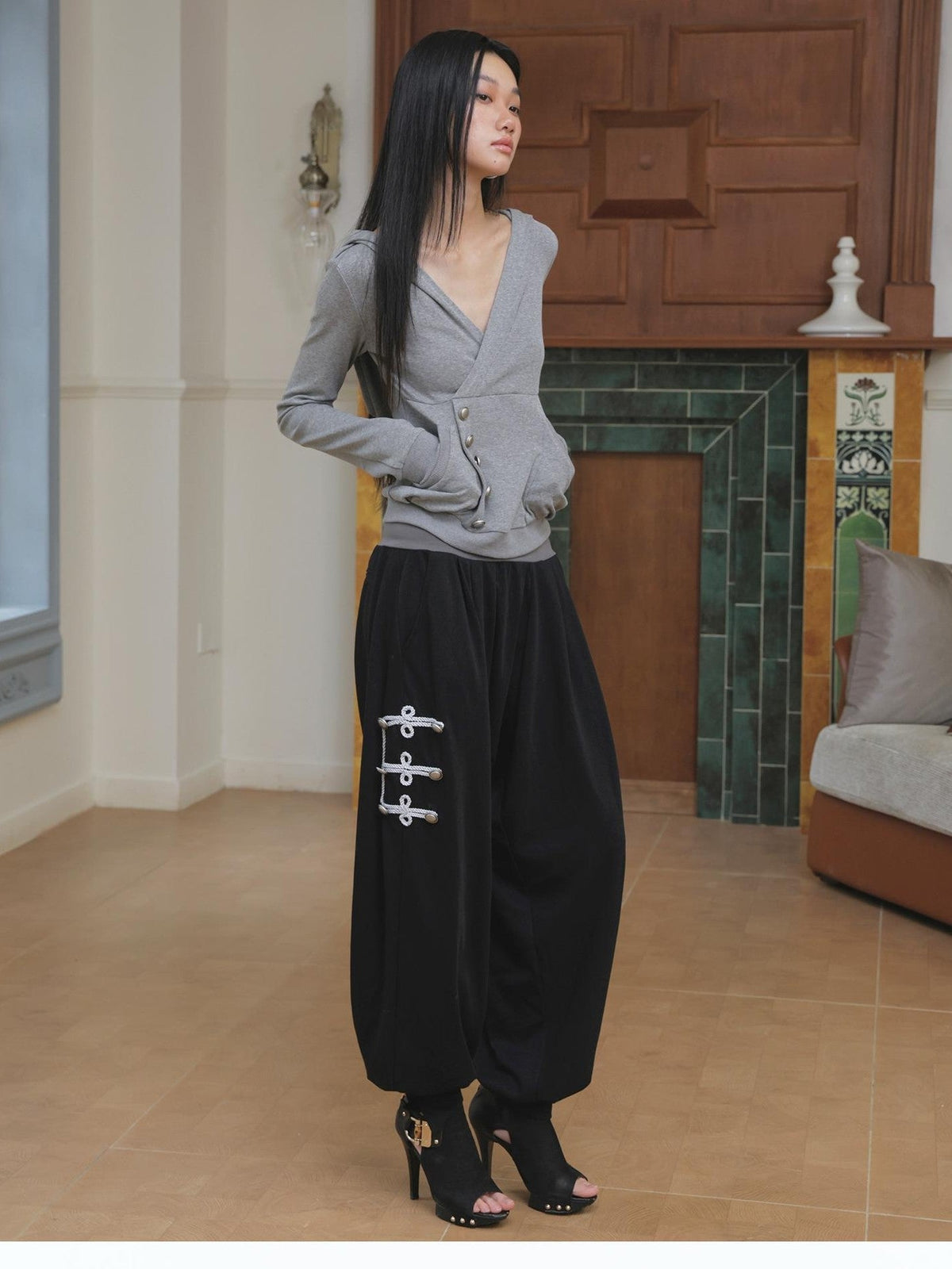 Embroidered Metal Detail Palace Style Low Waist Cotton Women's Joggers