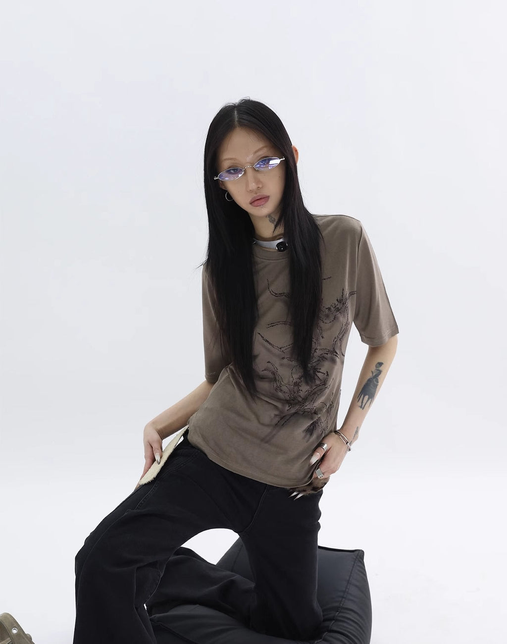 FUZZYKON | Original Abstract Print Waist-Defined Snow Cotton Short Sleeve T-Shirt [ID:]