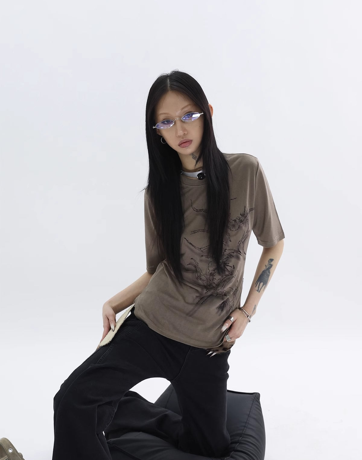 FUZZYKON | Original Abstract Print Waist-Defined Snow Cotton Short Sleeve T-Shirt [ID:]