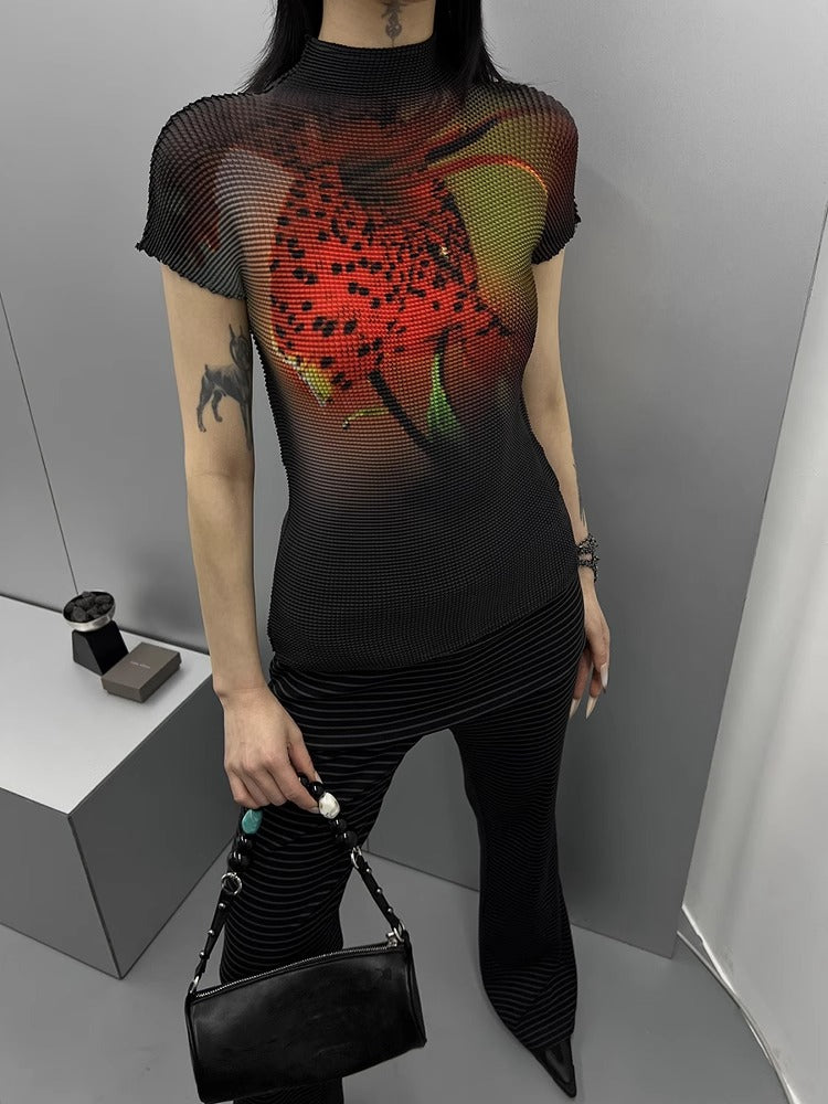 FUZZYKON | Lily Flame Grid Pleated Stretch Mock Neck T-Shirt [ID:]