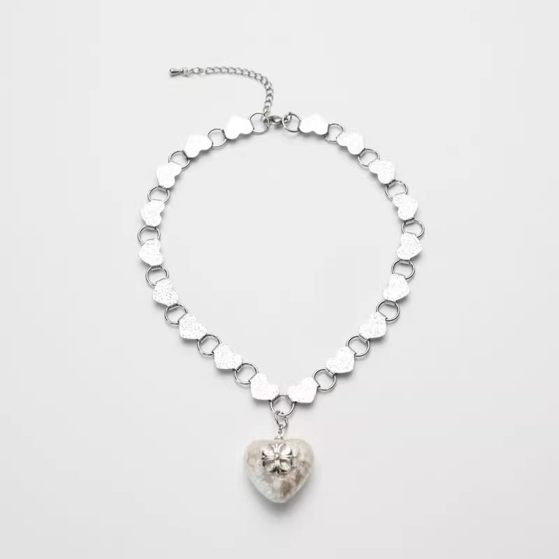 tria セレクト | Vintage Cross Heart Pendant Layered Chain Necklace [ID:]