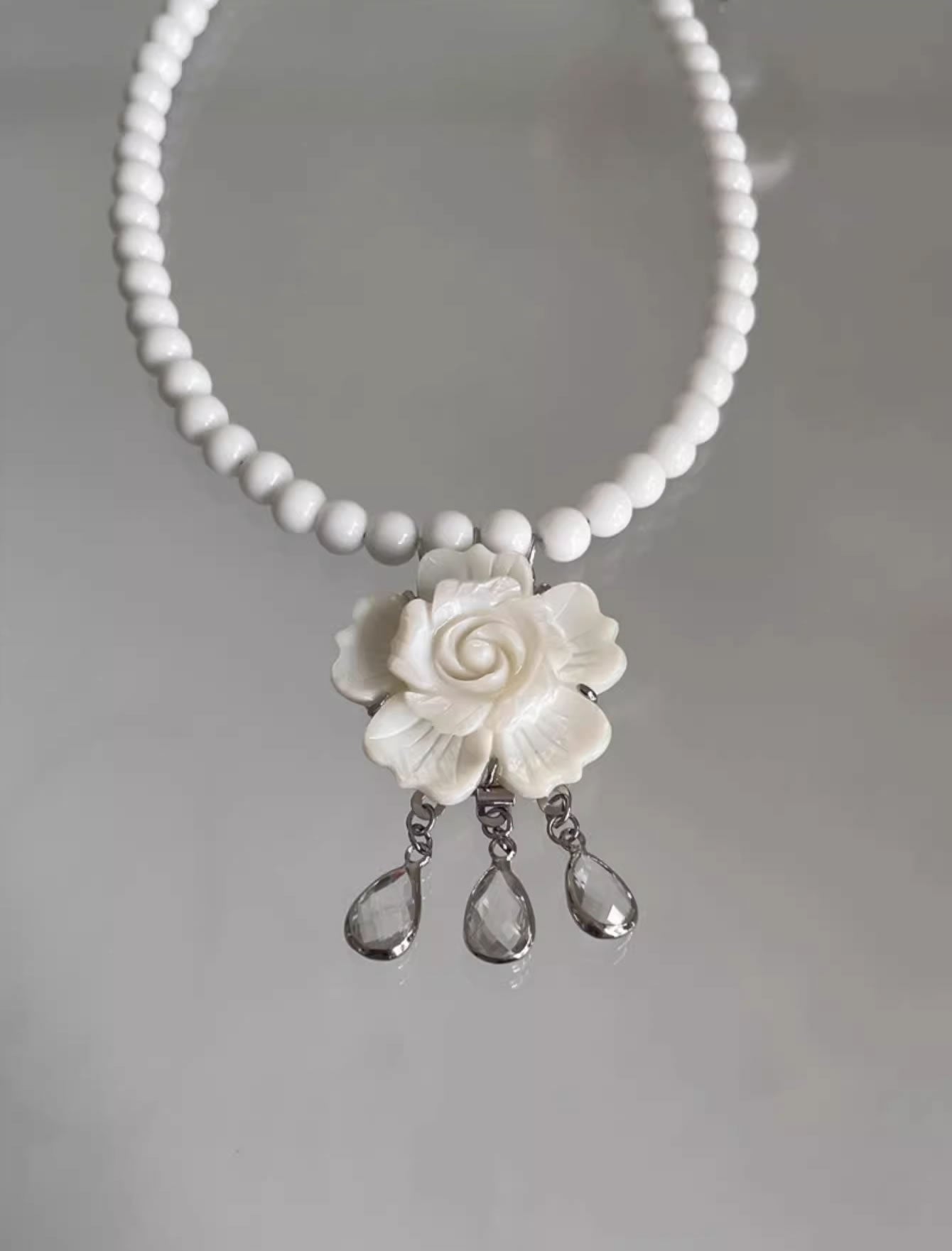 New Chinese Style Floral Shell Beaded Natural Stone Necklace
 [ID:0040AC]