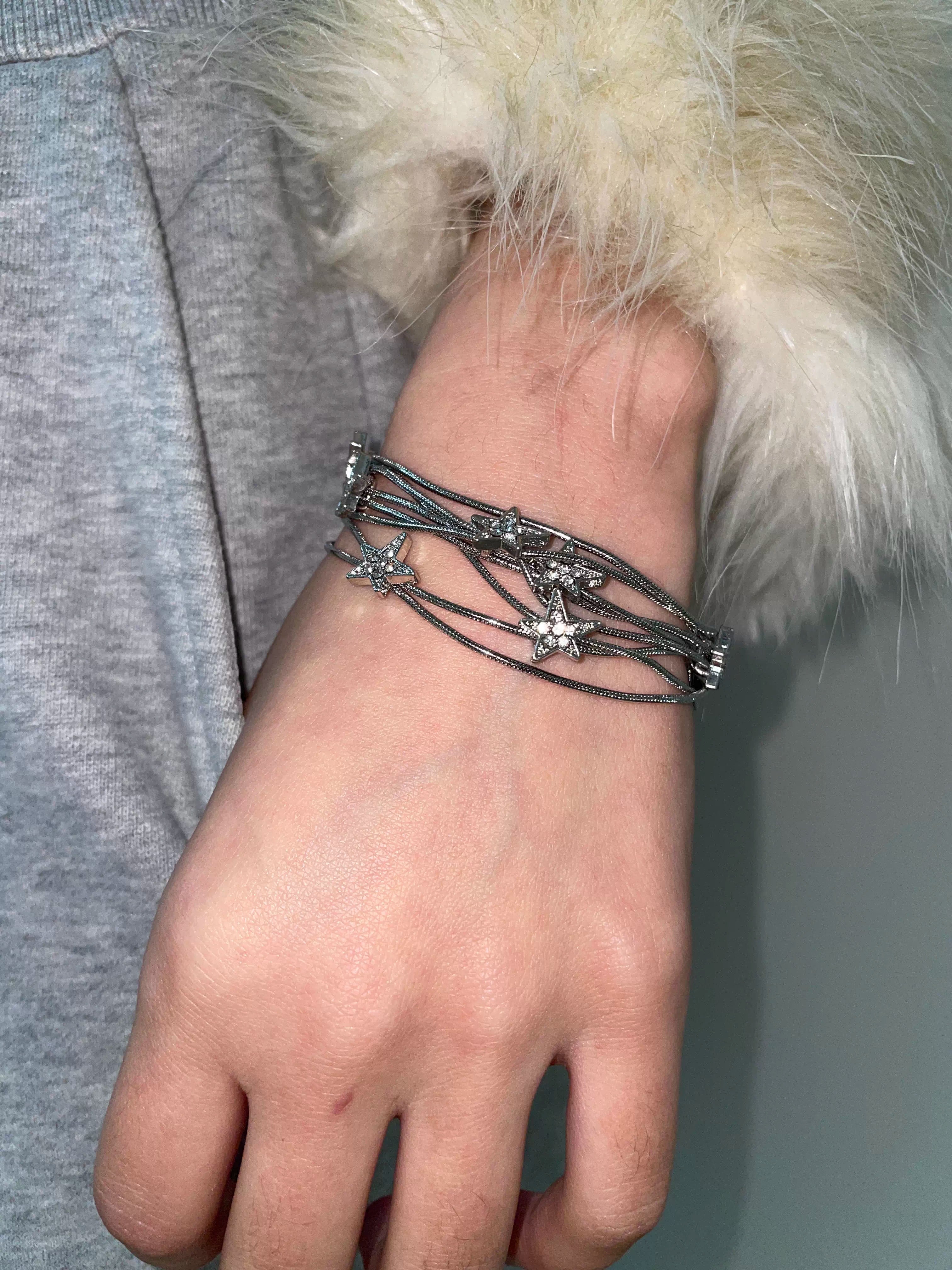 Layered Magnetic Star Rhinestone Bracelet Set Accessory
 [ID:0042AC]