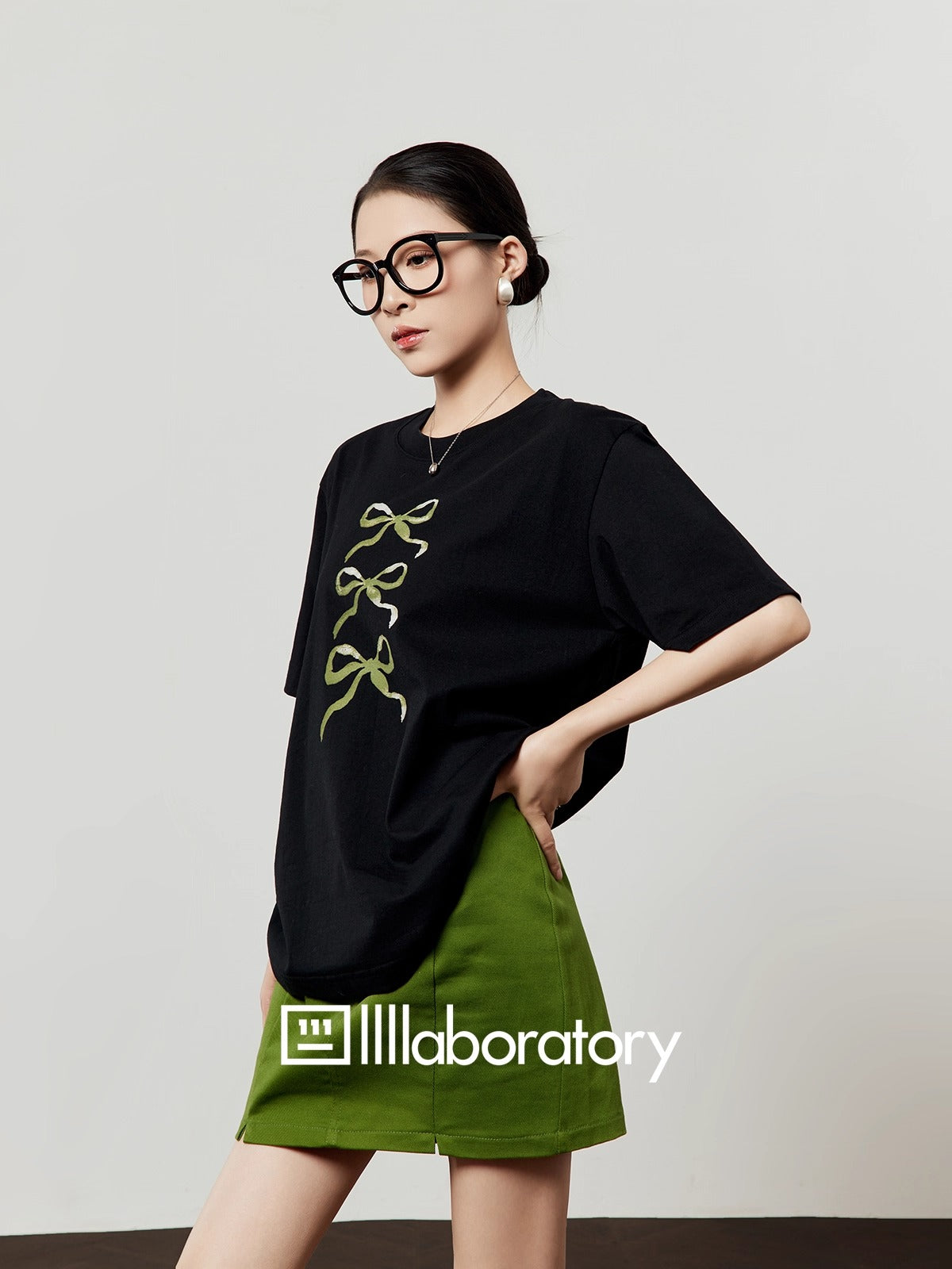 Zhouliwu Round Neck Loose Fit Graphic Cotton T-Shirt
 [ID:0046TO]