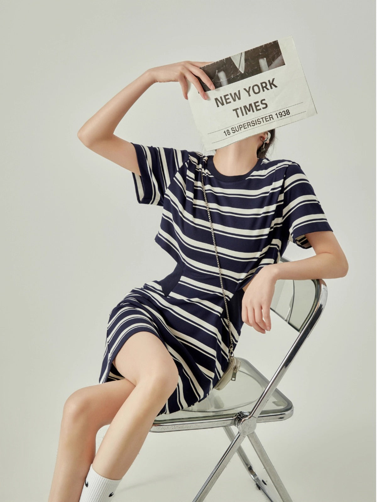 Striped Cutout Waist Slim Fit T-Shirt Style Summer Dress

 [ID:0050OP]