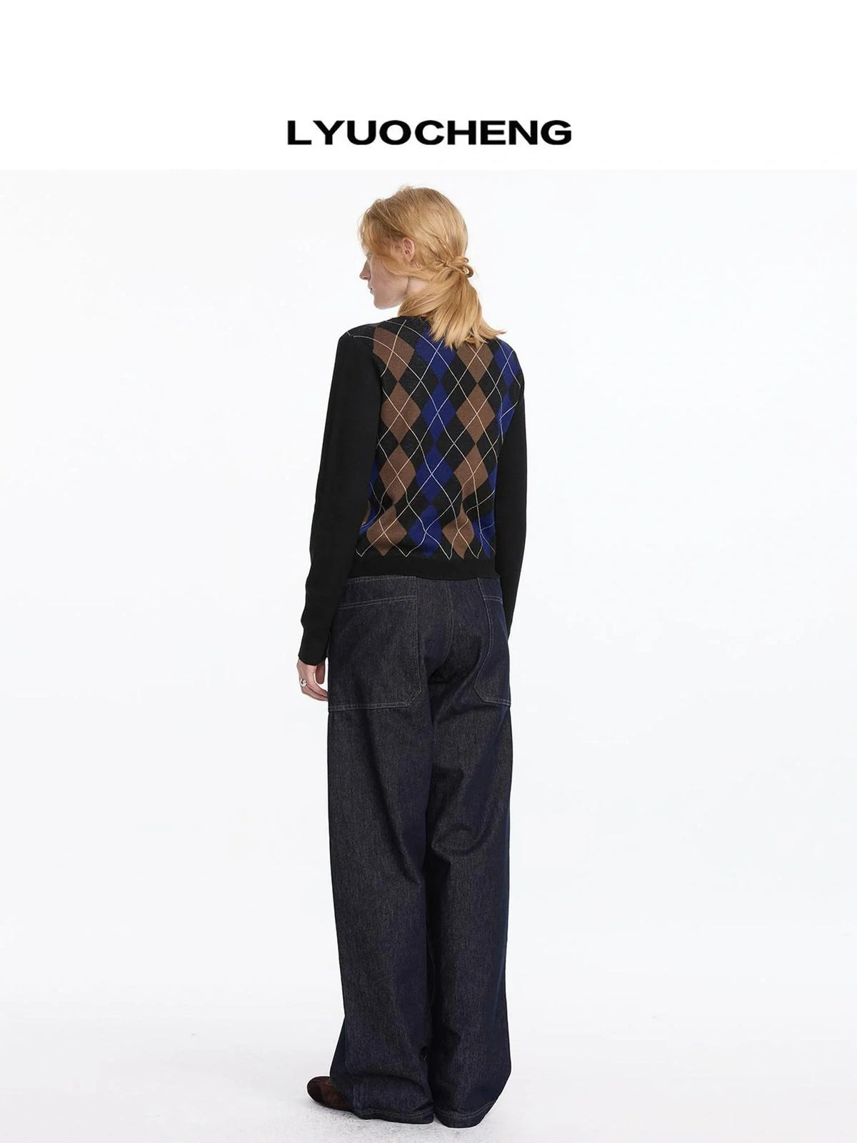 Early Autumn Argyle Knit V-neck Sweater