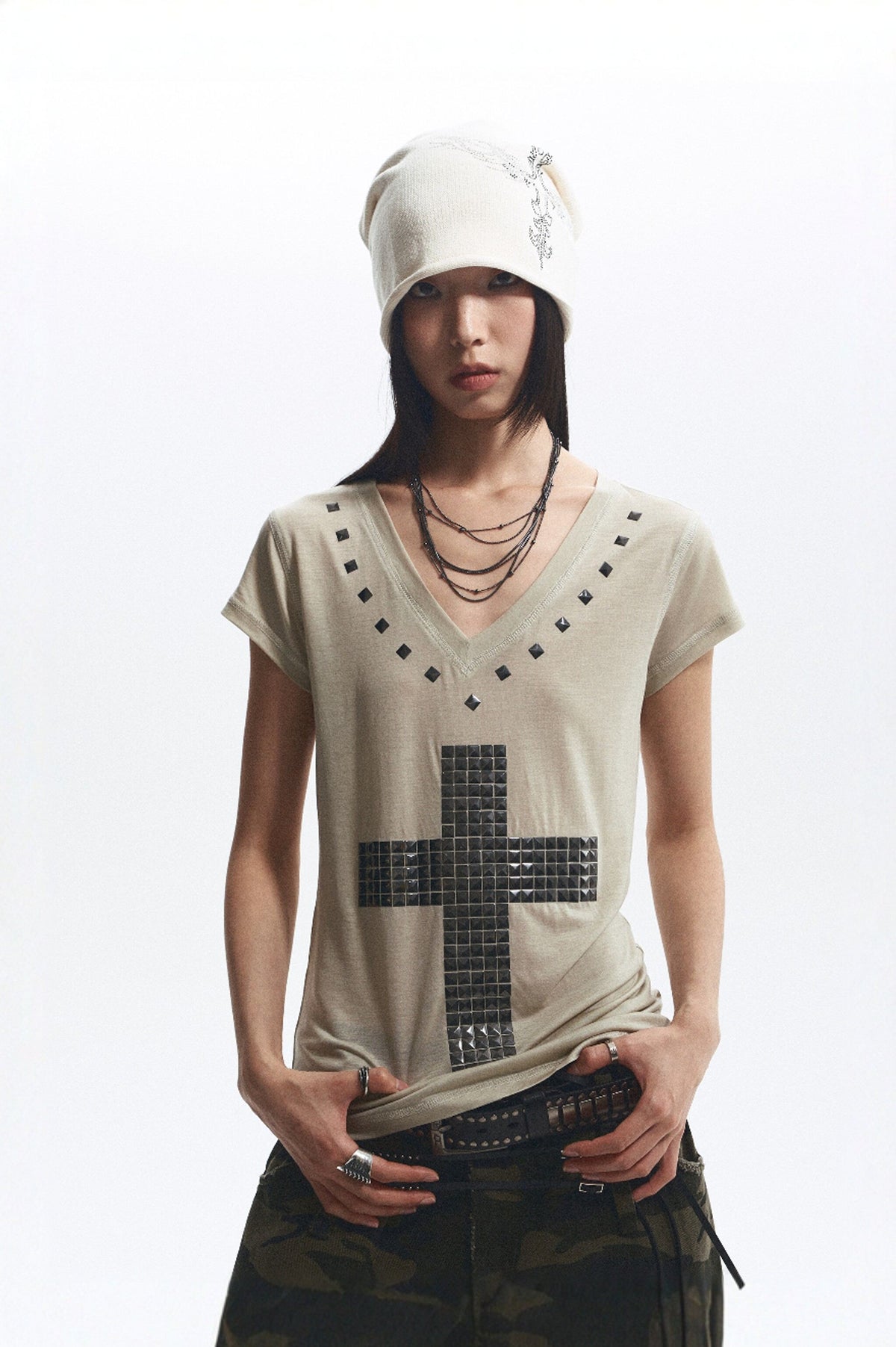 Loose Fit Cross Rhinestone Rivet V-neck Women's Lyocell Short Sleeve T-shirts
