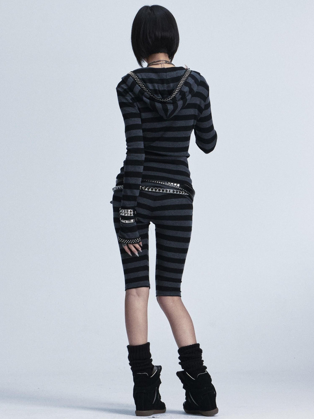 Rivet Print Hooded Thumbhole Women's Wool Stretch Casual Top & Shorts Sets