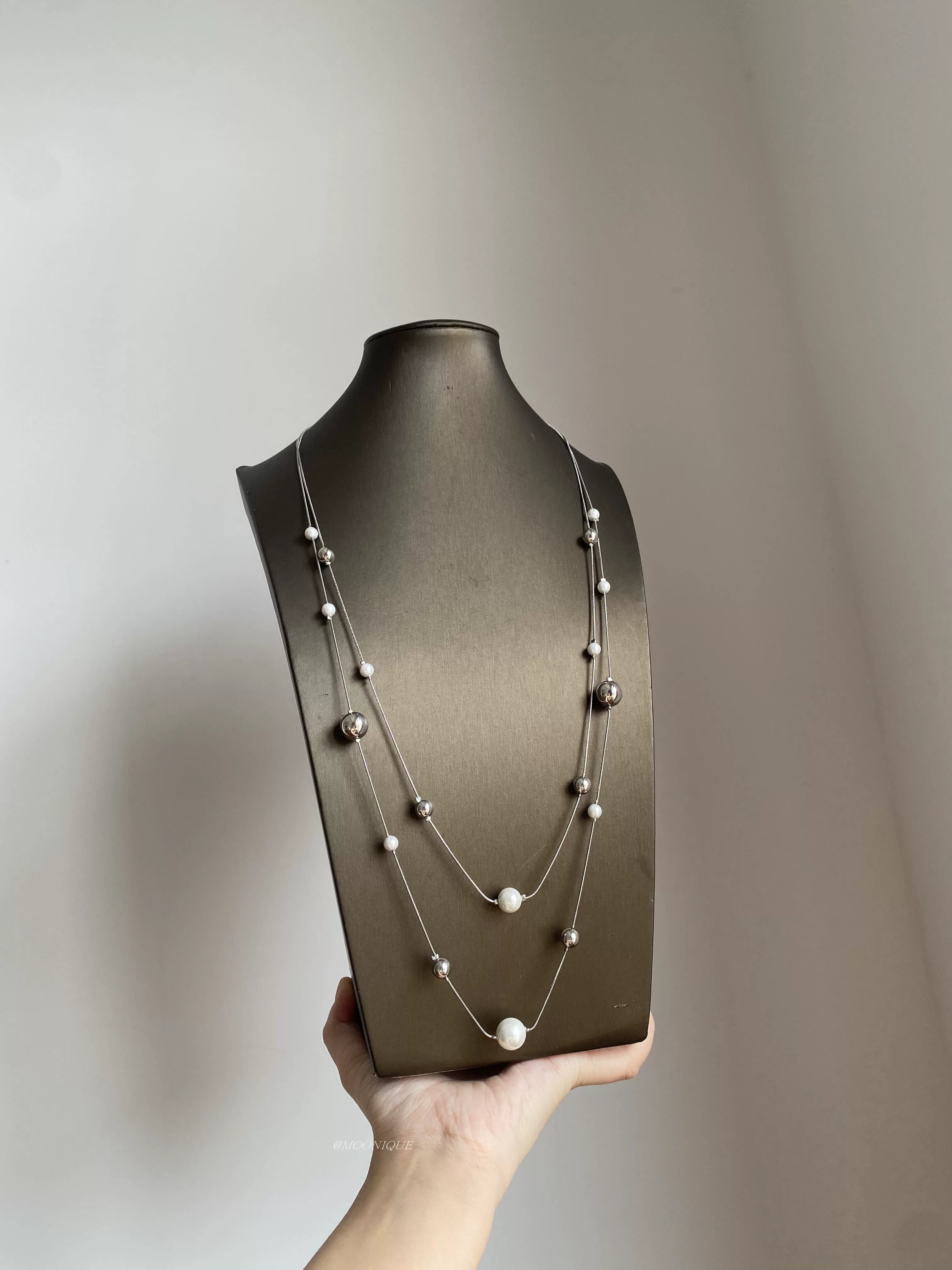 ELEGANT PEARL SWEATER NECKLACE