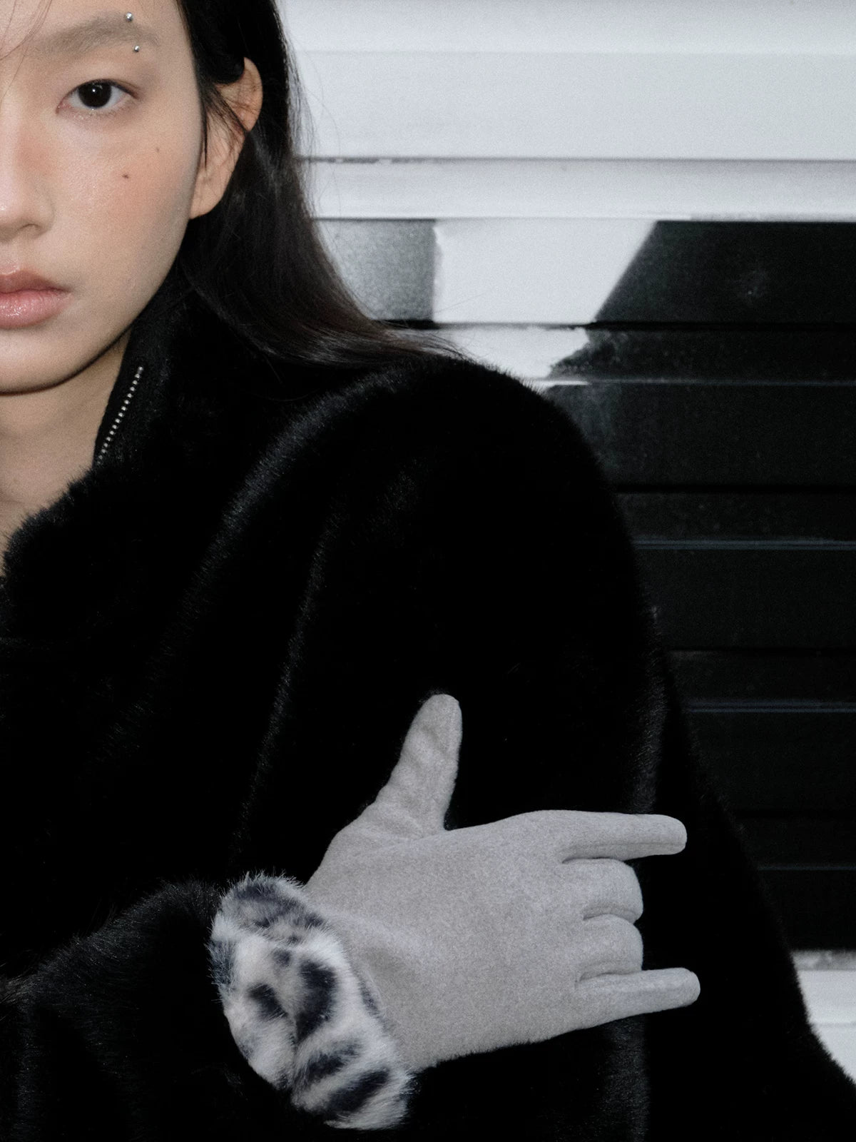 TRIA SELECT | FASHIONABLE LEOPARD TOUCHSCREEN GLOVES【ID:TN00141】