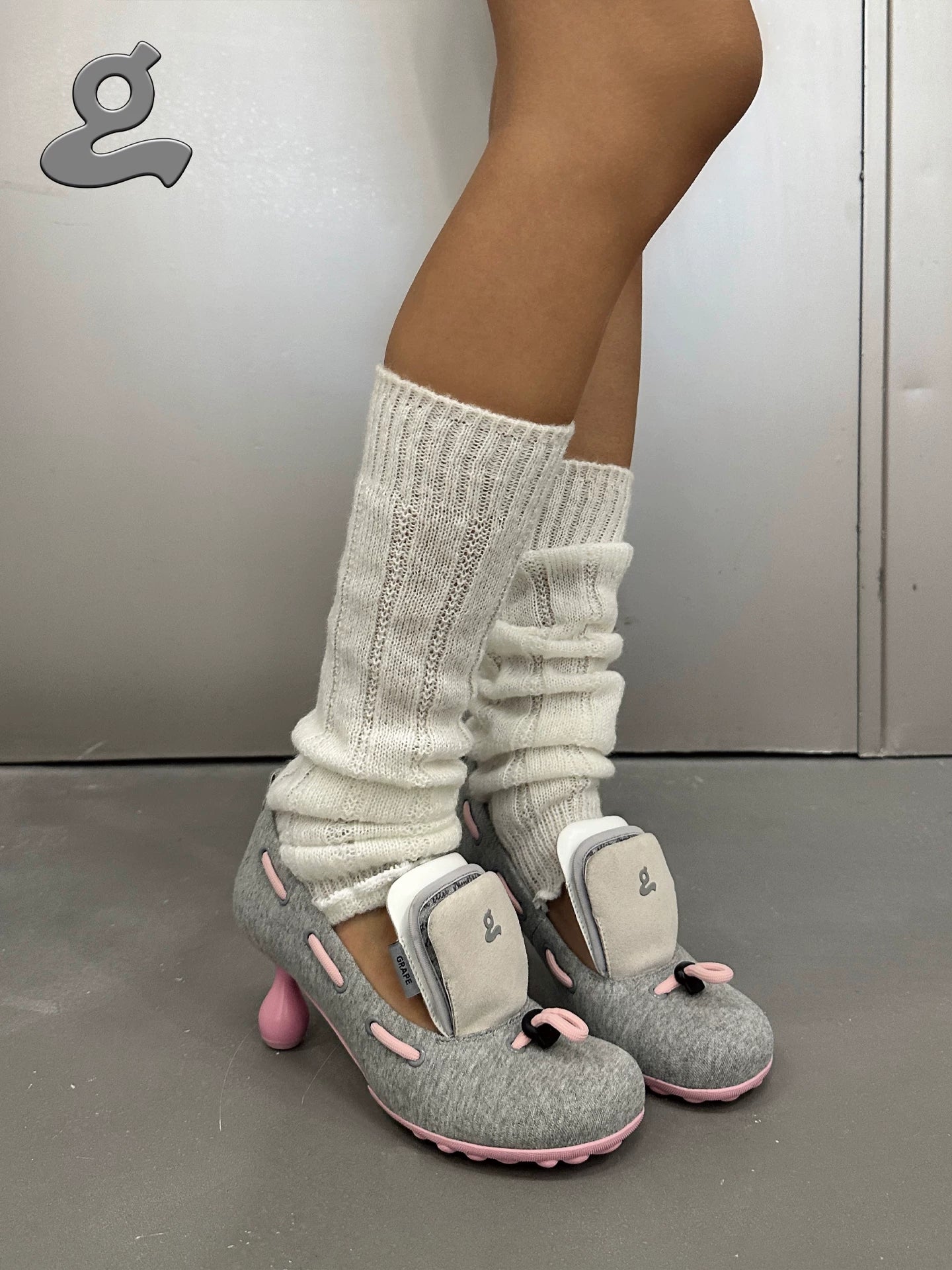 GRAY TRIPLE TONGUE SWEATSHIRT SHOES