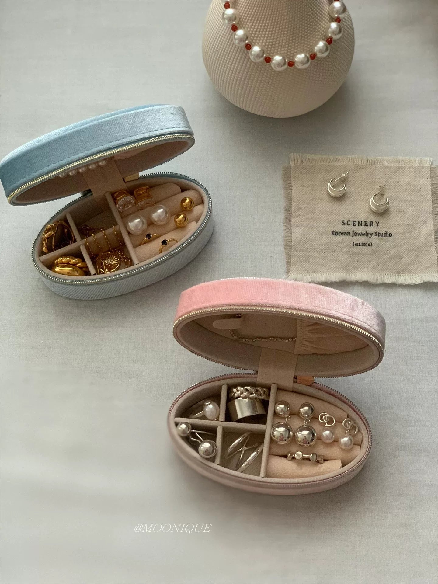 LUXURY VELVET TRAVEL JEWELRY BOX