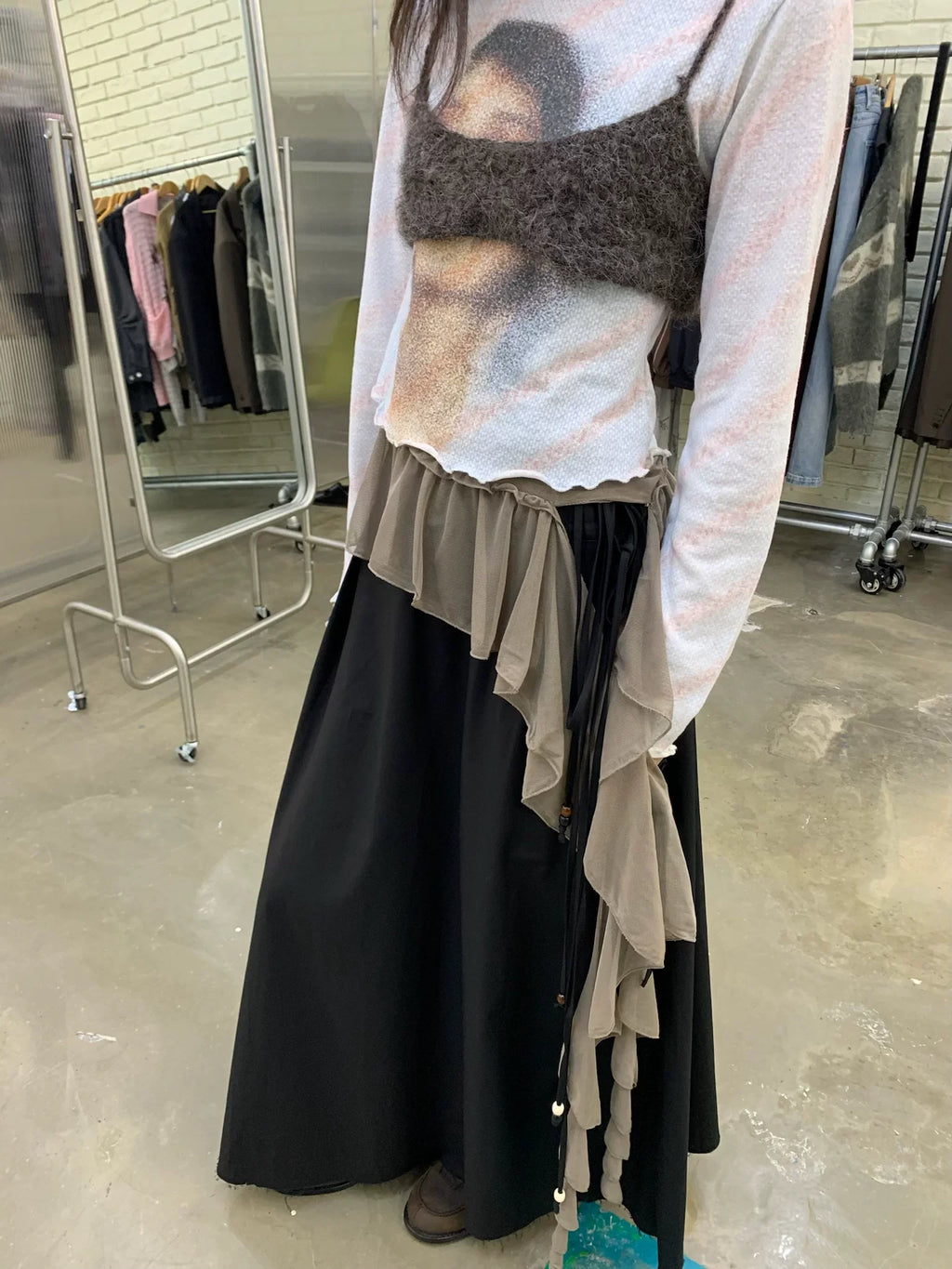 Veil Portrait Lettuce Hem Long-Sleeve