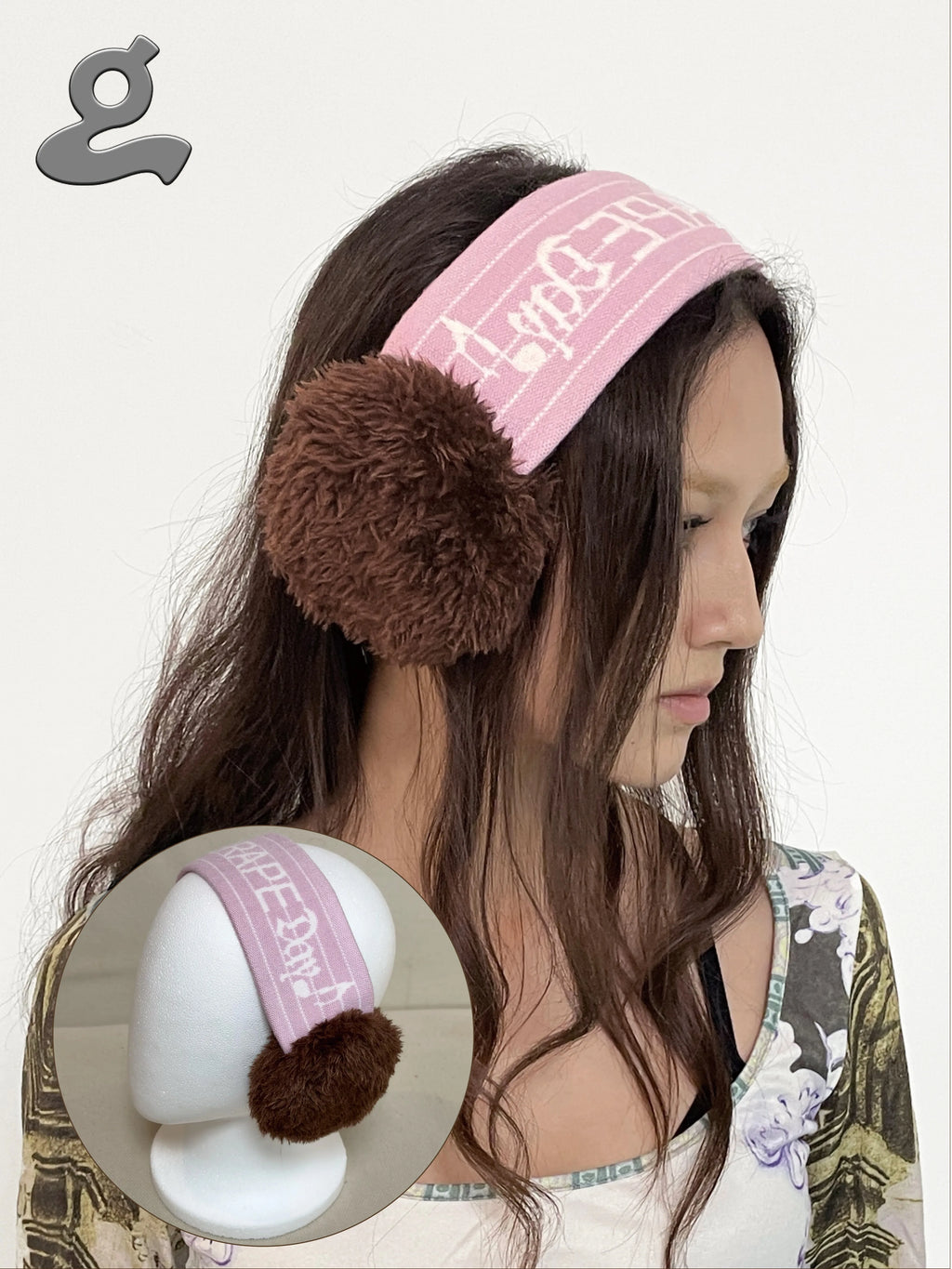 KNITTED WOOL HAT AND MUFF