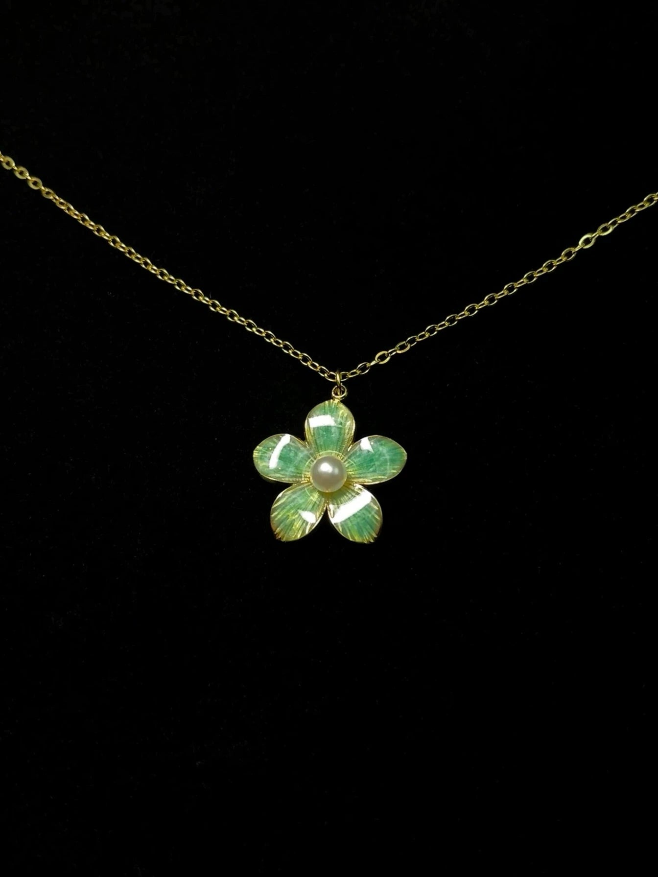 CHERRY BLOSSOM VINTAGE PEARL NECKLACE