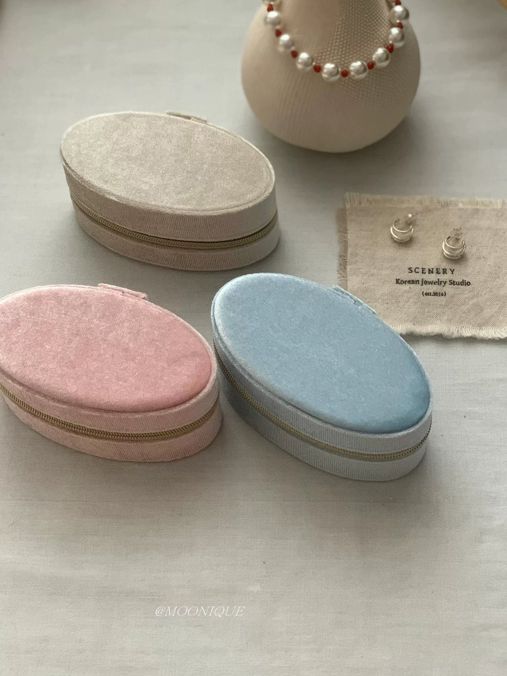 LUXURY VELVET TRAVEL JEWELRY BOX