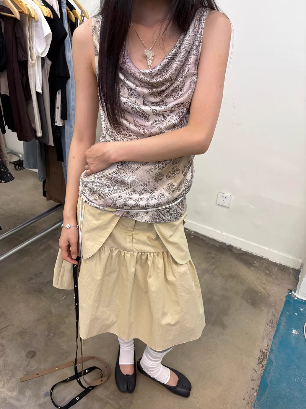 Antwerp Six Vector Foldline Skirt in Champagne Beige or Black Ink