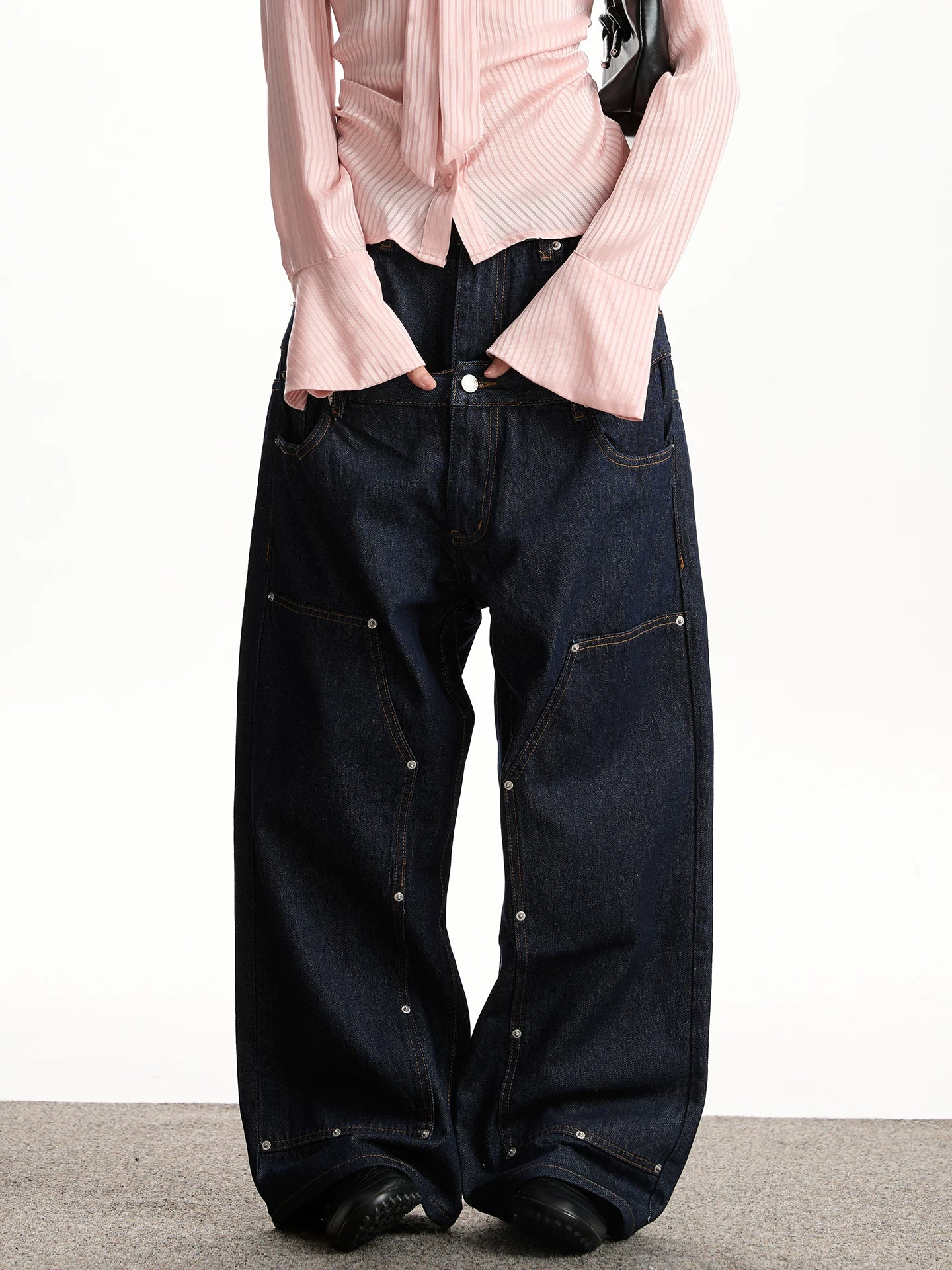RETRO RIVET STRAIGHT JEANS