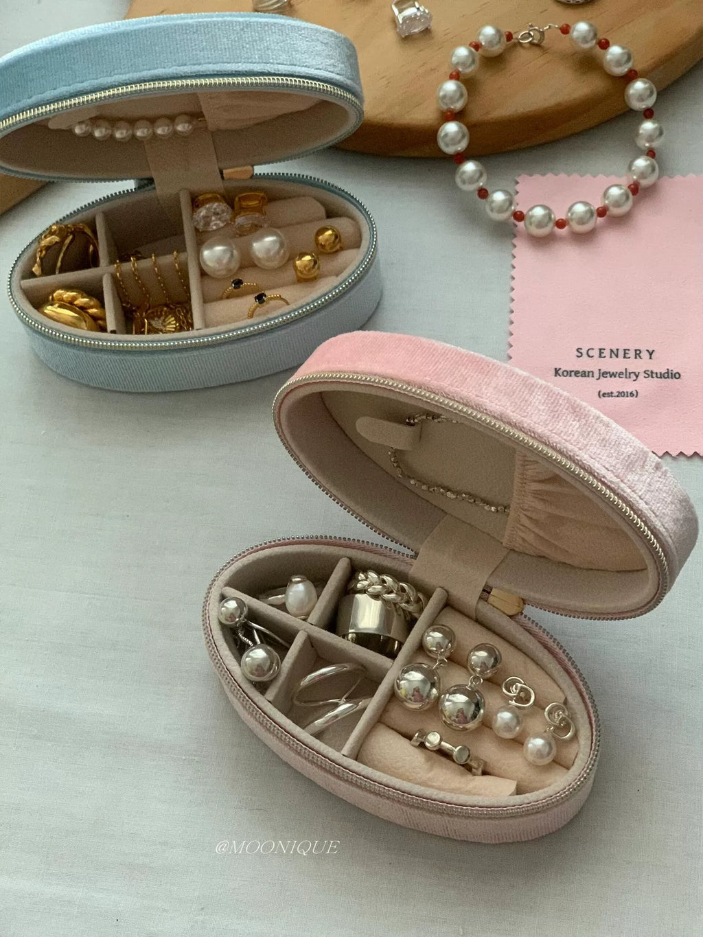 LUXURY VELVET TRAVEL JEWELRY BOX